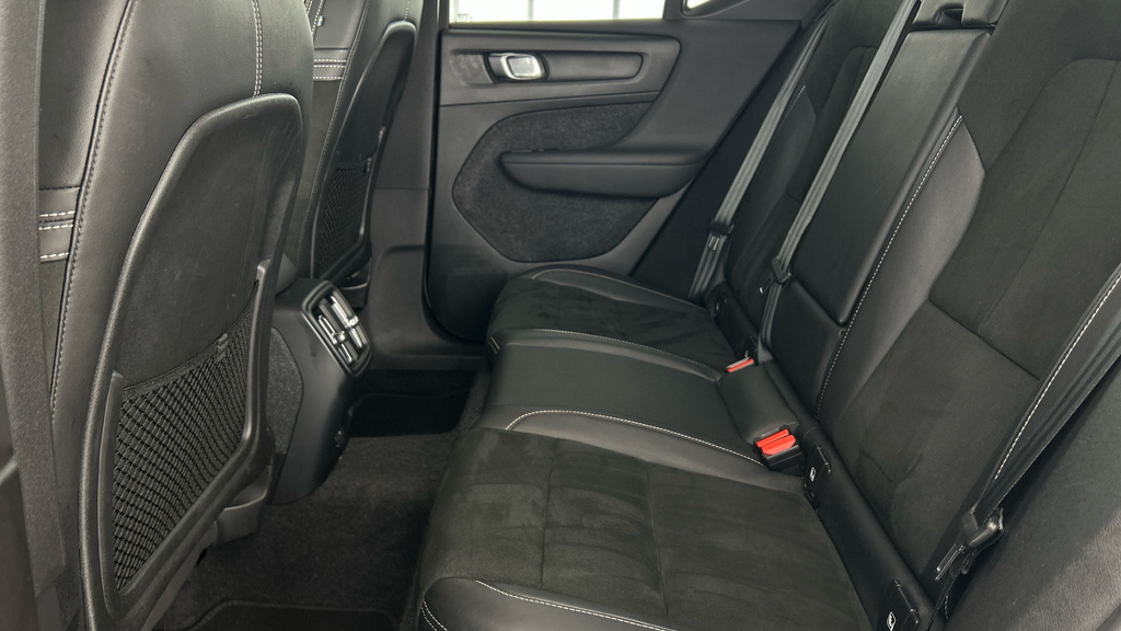 Volvo XC40 B5 R-design Pro Grey #21