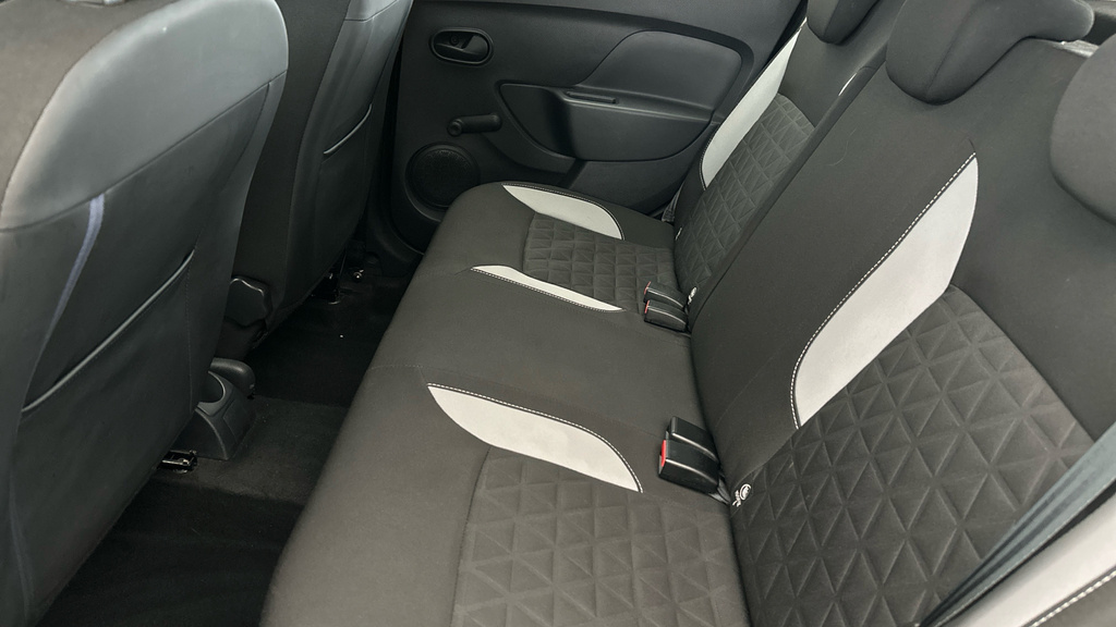 Dacia Sandero Stepway 1.5 Dci Laureate Black #20