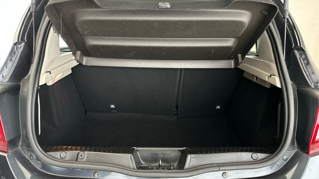 Dacia Sandero Stepway 1.5 Dci Laureate Black #21