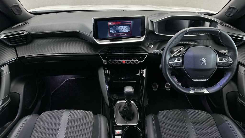 Peugeot 2008 Gt Premium Red #15