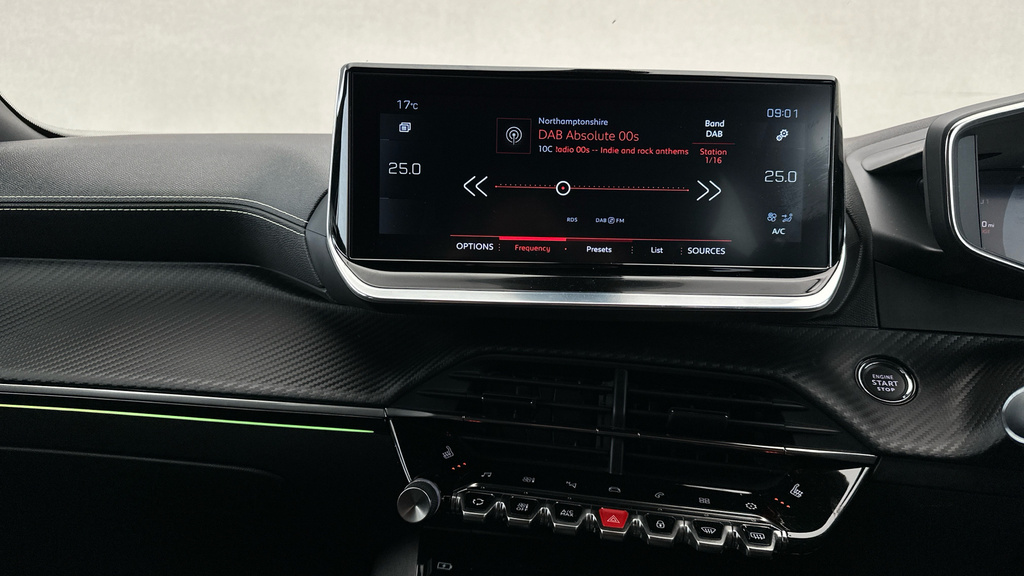 Peugeot 2008 Gt Premium Red #19