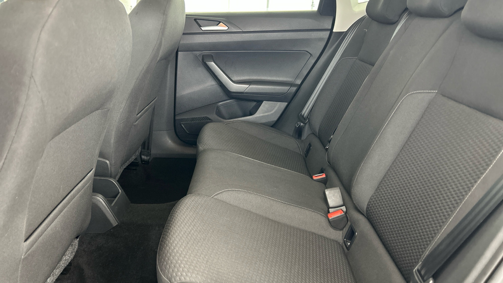 Volkswagen Polo Active Black #20