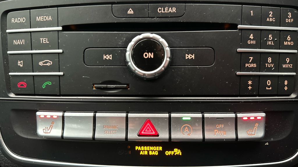 Mercedes-Benz GLA Class Suv Grey #17