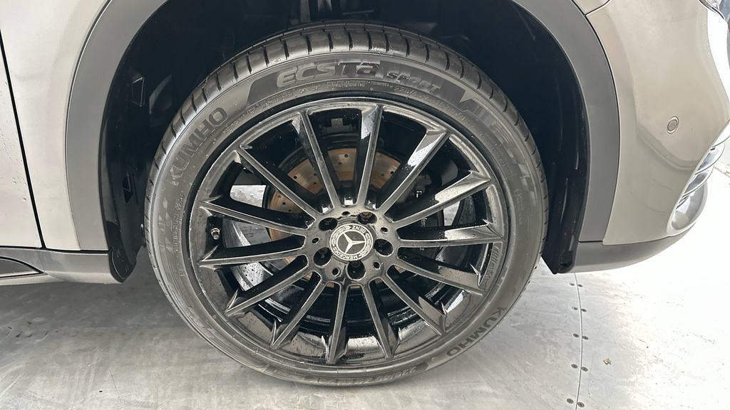 Mercedes-Benz GLA Class Suv Grey #26