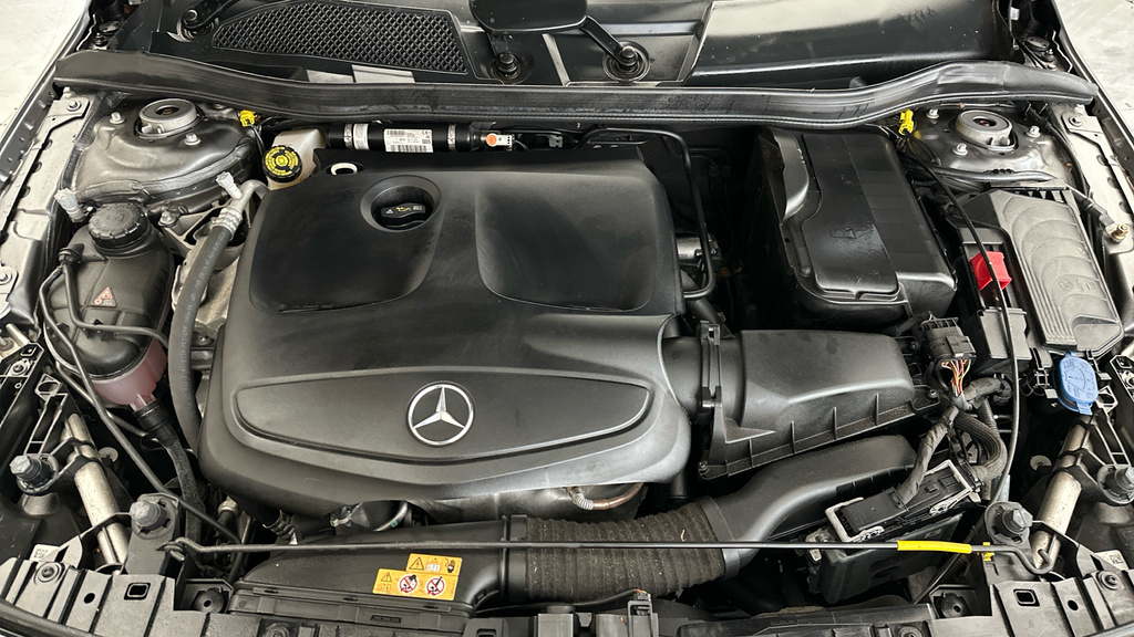 Mercedes-Benz GLA Class Suv Grey #22