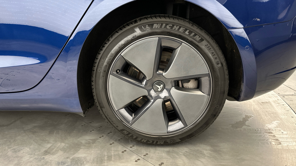 Tesla Model 3 2021 Dual Motor Long Range Saloon A Blue #24