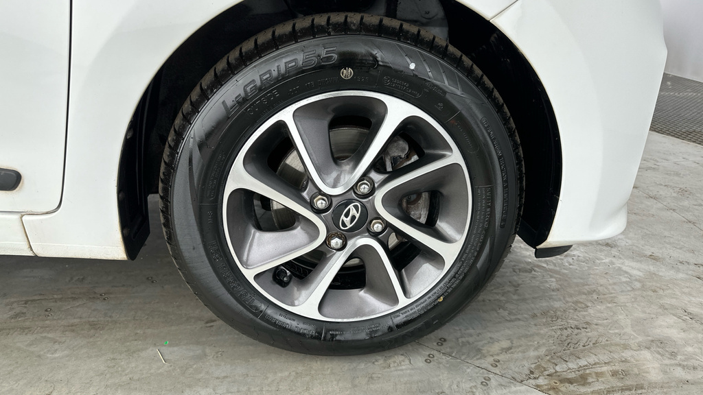 Hyundai I10 Hatchback Grey #24