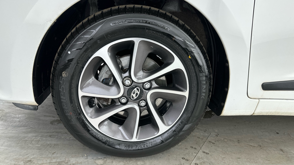 Hyundai I10 Hatchback Grey #21
