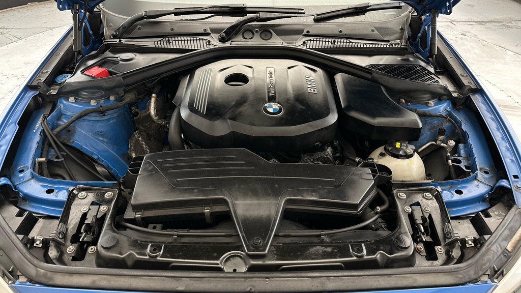 BMW 1 Series Hatchback 1.5 Black #21