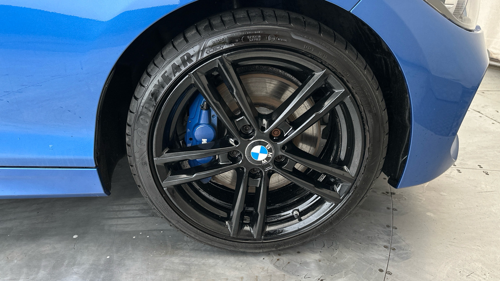 BMW 1 Series Hatchback 1.5 Black #25