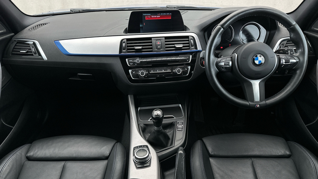BMW 1 Series Hatchback 1.5 Black #13