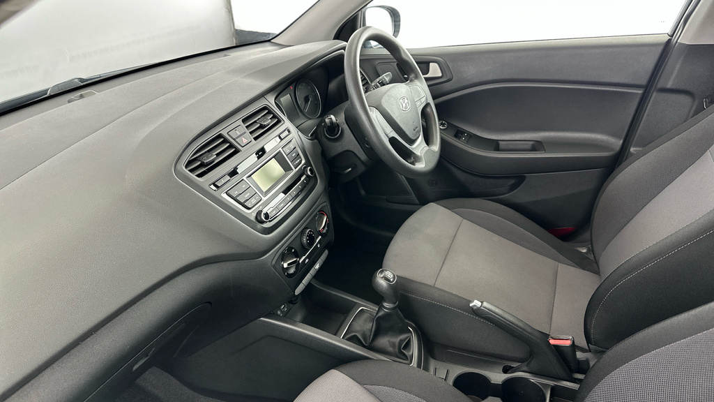 Hyundai I20 Red #26
