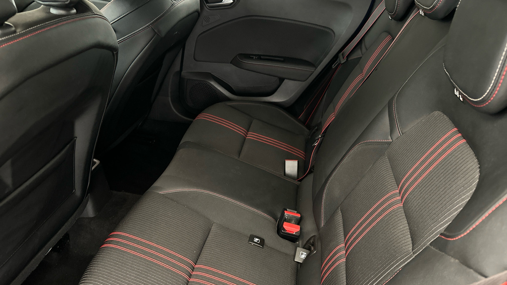 Renault Clio 1.0 Tce 100 Iconic Red #19