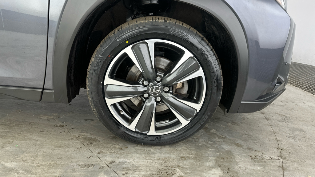 Lexus UX 250H 2.0 Cvt Without Nav White #32