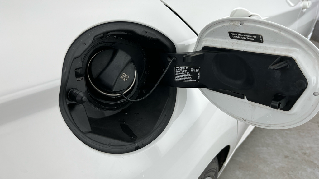 BMW 1 Series  White #31