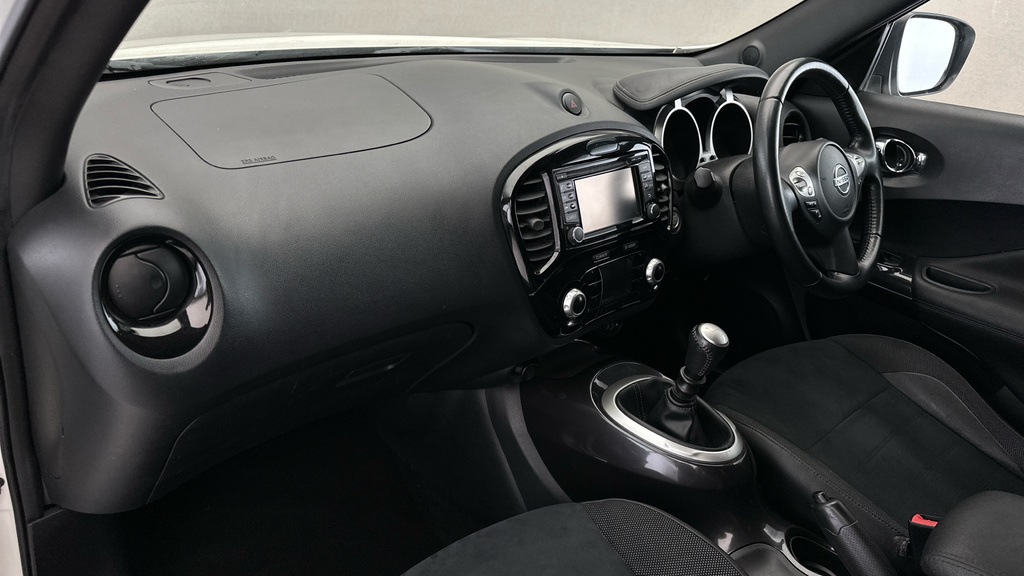 Nissan Juke Tekna Black #10