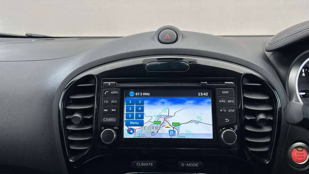 Nissan Juke Tekna Black #15