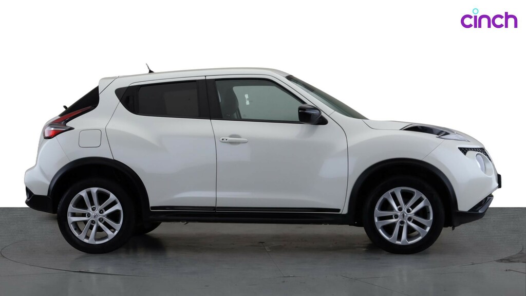 Nissan Juke Tekna Black #2