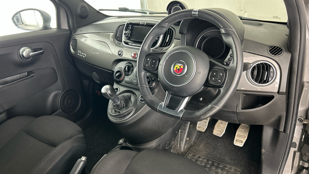 Abarth 595 1.4 T-jet 180 Competizione Green #9