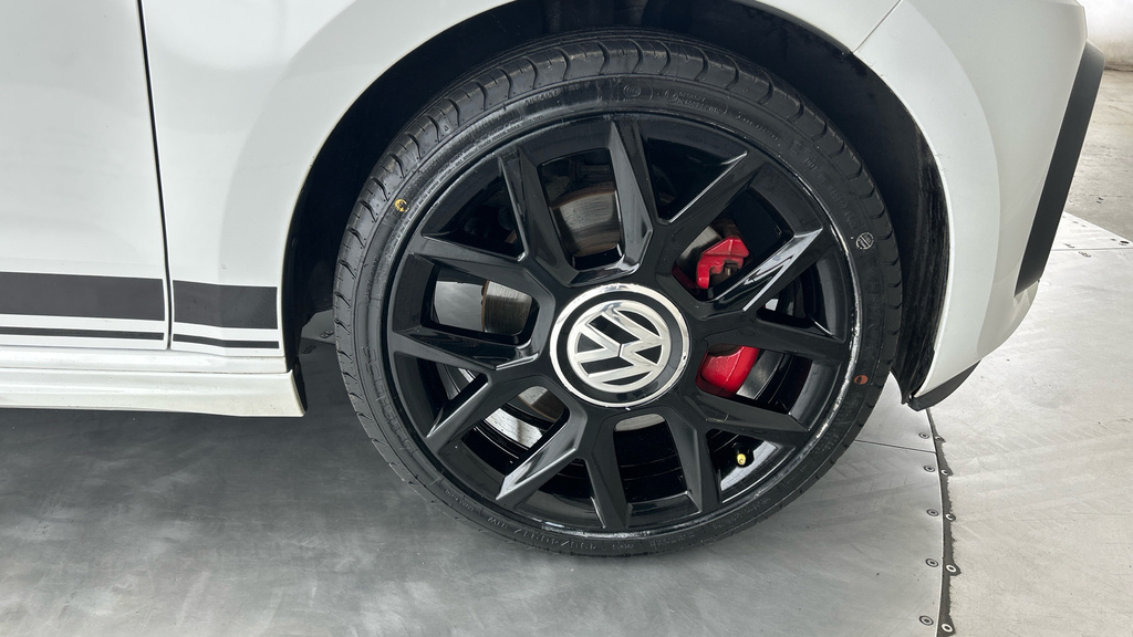 Volkswagen Up 1.0 Move Red #23