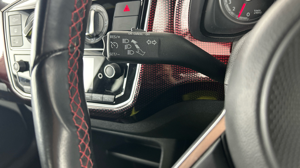 Volkswagen Up 1.0 Move Red #13