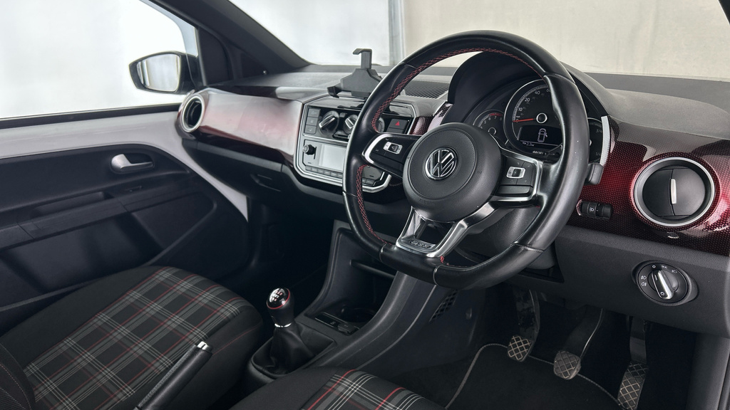 Volkswagen Up 1.0 Move Red #10