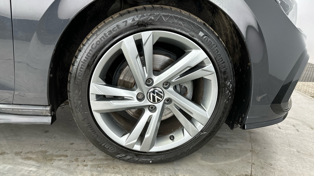 Volkswagen Golf R-line Black #23