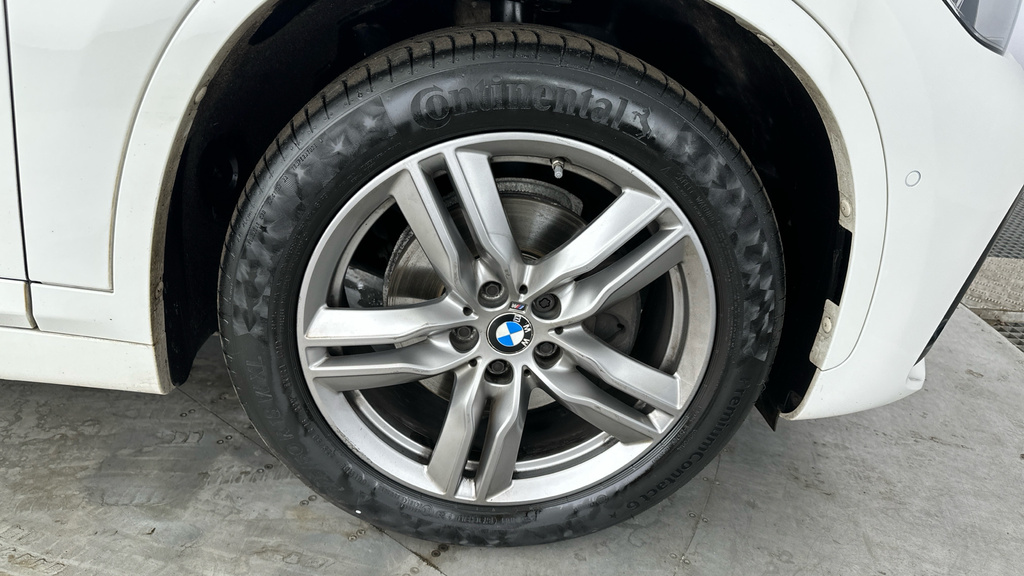 BMW X1 Sdrive 18D Xline Step Black #25