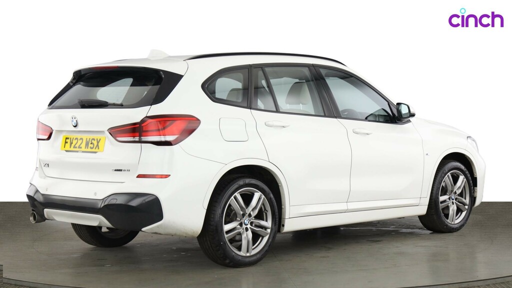 BMW X1 Sdrive 18D Xline Step Black #3