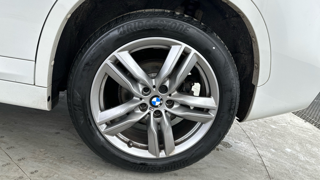 BMW X1 Sdrive 18D Xline Step Black #23
