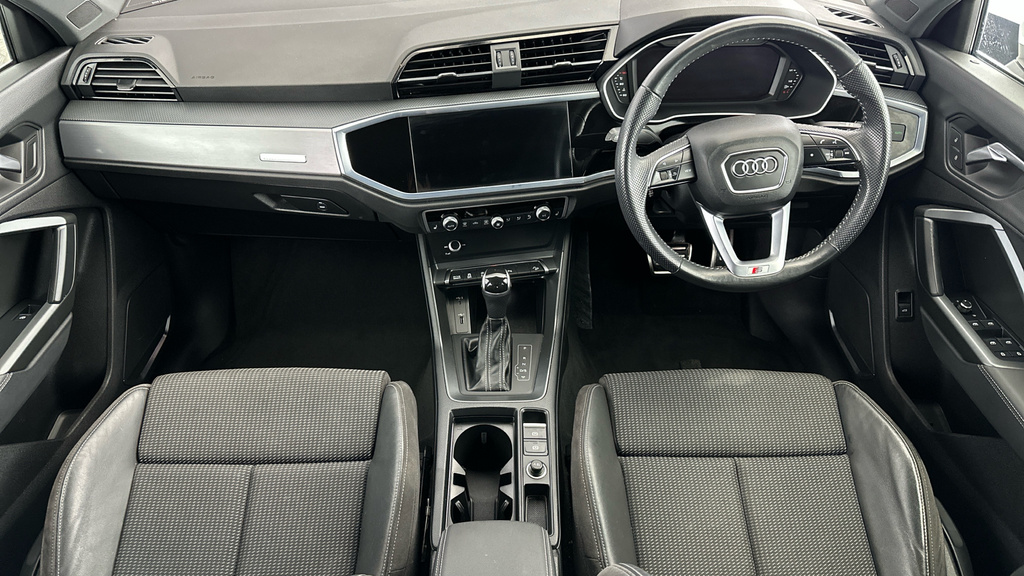 Audi Q3 35 Tfsi S Line Grey #16