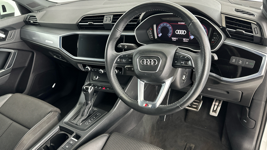 Audi Q3 35 Tfsi S Line Grey #9