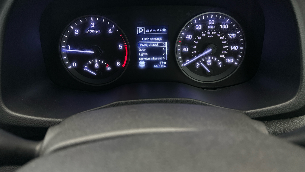 Hyundai Tucson Black #20