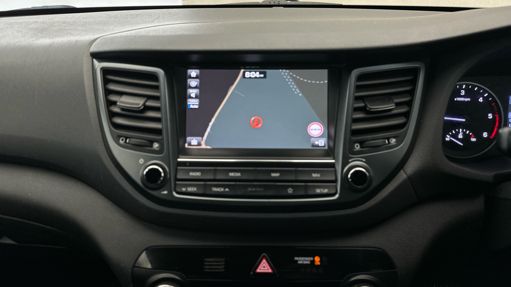 Hyundai Tucson Black #17