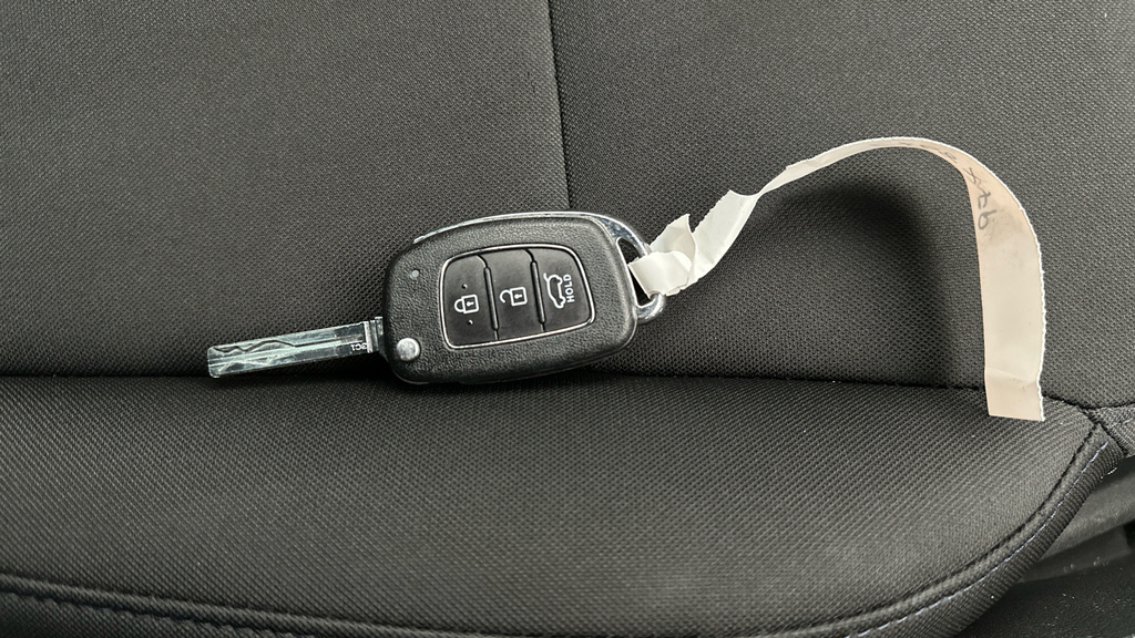 Hyundai Tucson Black #12