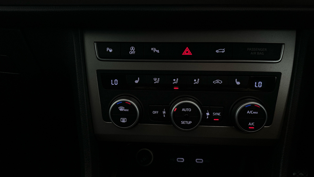 Seat Ateca Suv 1.5 Tsi Evo 150Ps Xperience Dsg Black #19