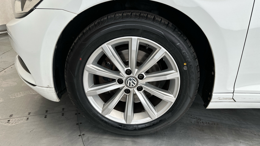 Volkswagen Passat Gt Grey #26