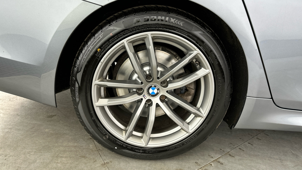 BMW 5 Series Series Black #23