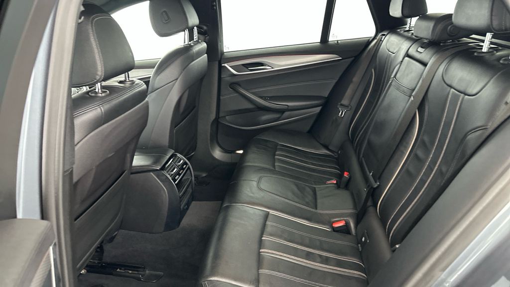 BMW 5 Series Series Black #18