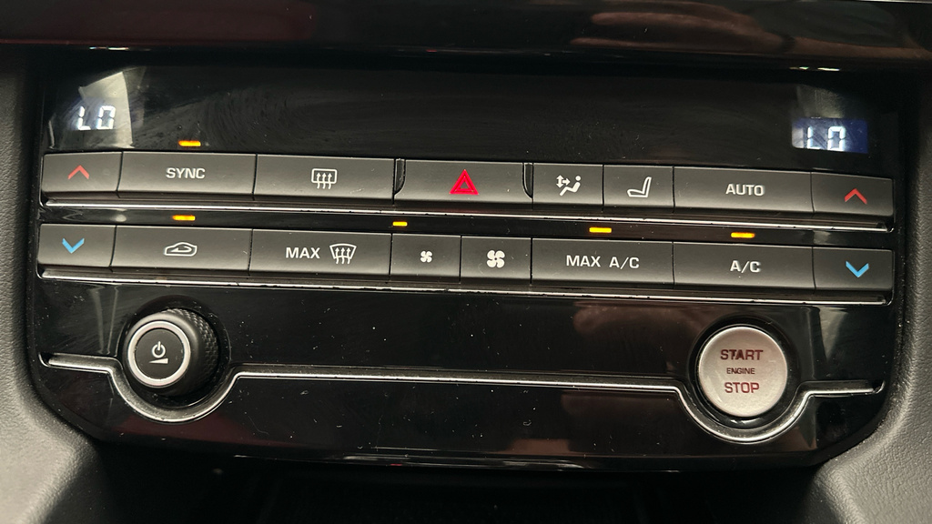 Jaguar F-Pace 2.0D R-sport Awd Red #18