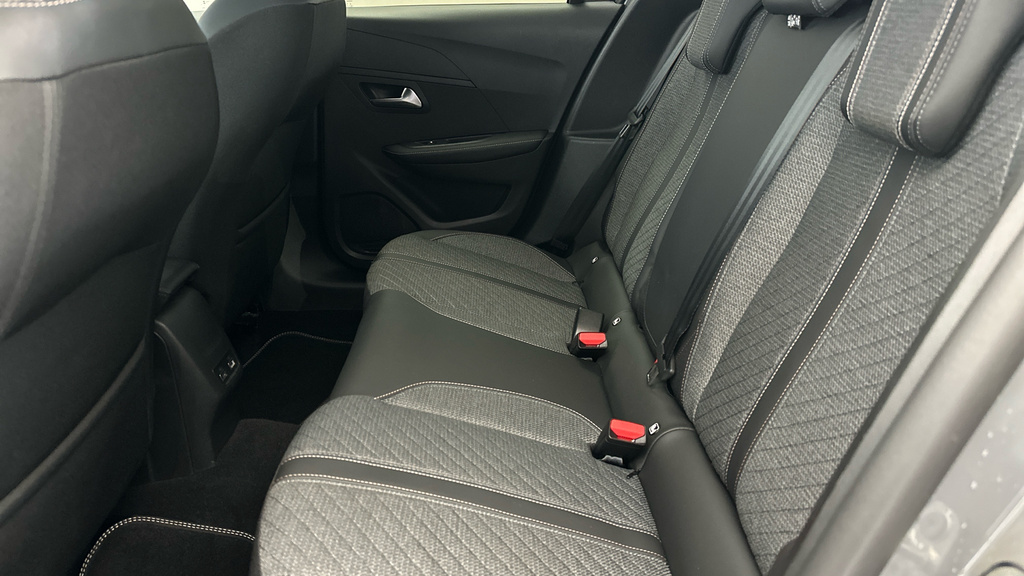 Peugeot 208 Hatchback Grey #18
