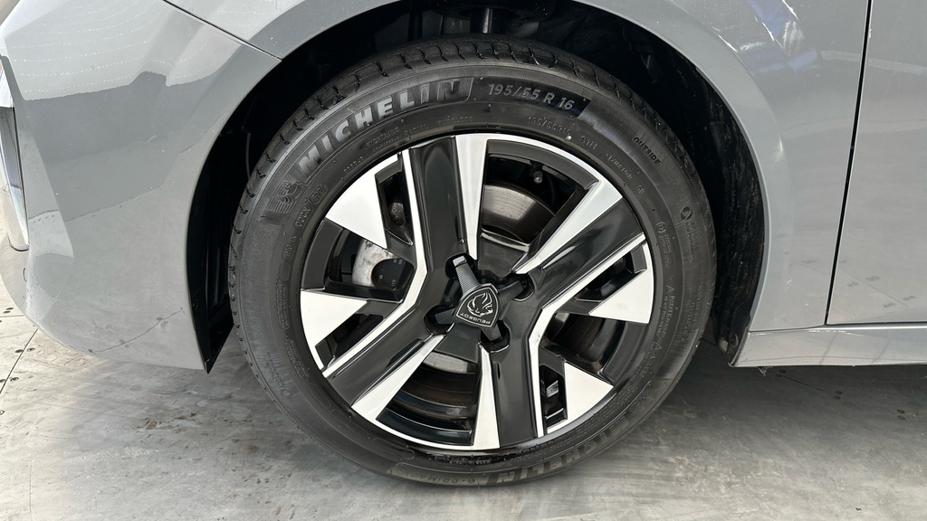 Peugeot 208 Hatchback Grey #21