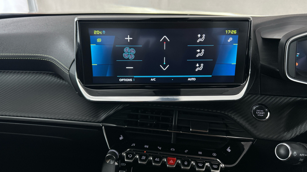 Peugeot e-2008 Gt Line Blue #18