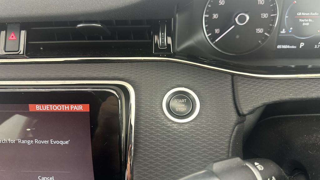 Land Rover Range Rover Evoque 2.0L Standard Black #16