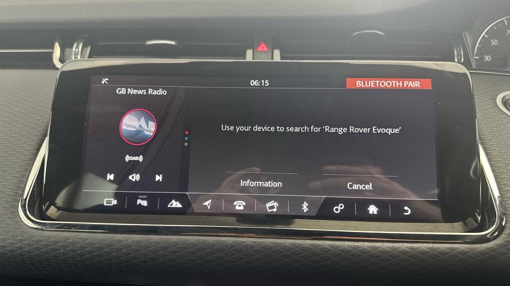 Land Rover Range Rover Evoque 2.0L Standard Black #19