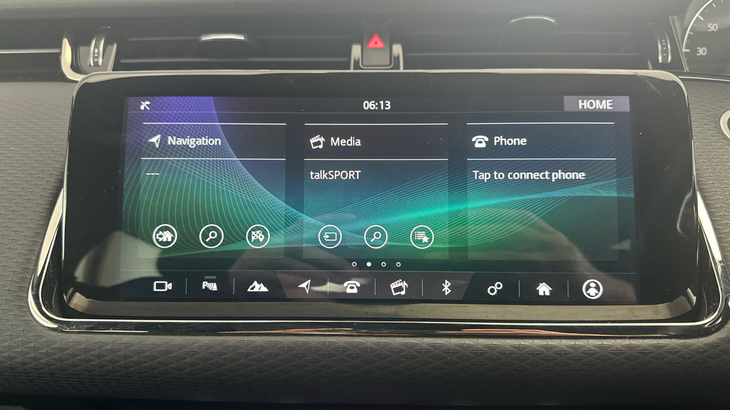 Land Rover Range Rover Evoque 2.0L Standard Black #18