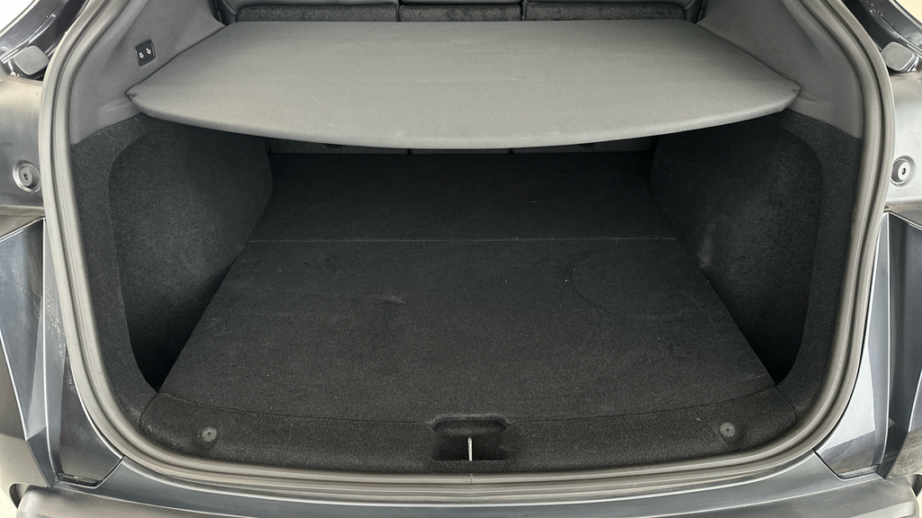 Tesla Model Y Long Range Suv Rwd 346 Ps White #17