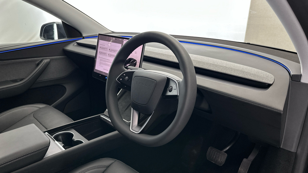 Tesla Model Y Long Range Suv Rwd 346 Ps White #10