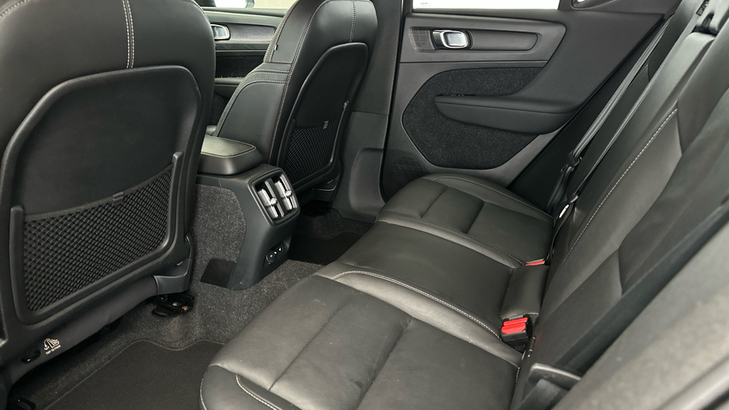 Volvo XC40 P8 First Edition Awd Silver #27