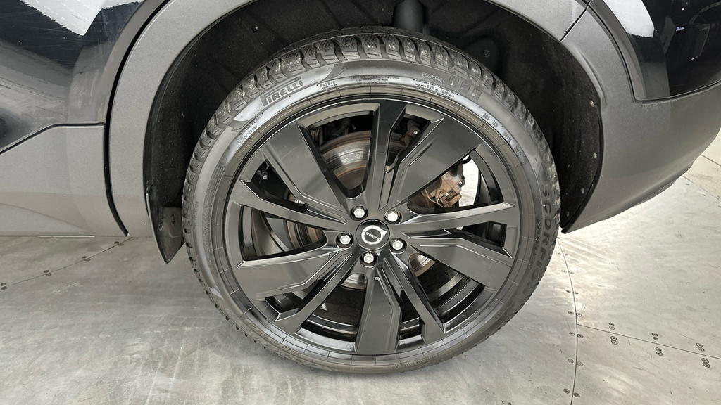 Volvo XC40 P8 First Edition Awd Silver #31